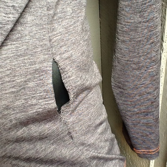 Oregon State 1/4 Zip Grey and Orange Pullover - Picture 4 of 6